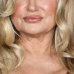 Jennifer Coolidge Height: How Tall Is She in Feet 2026?